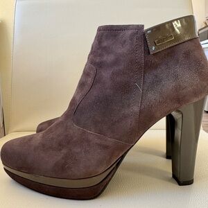 Nero Giardini Women's Dark Brown Suede Heeled Boots